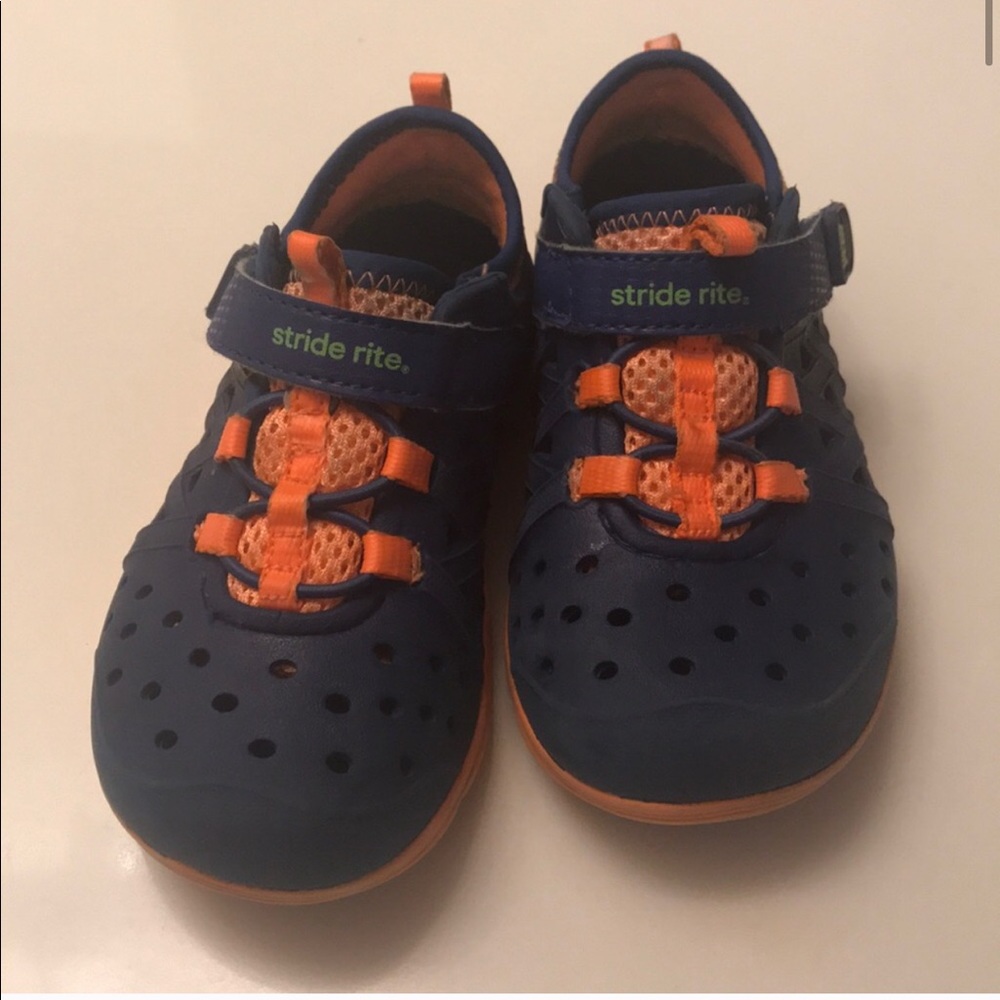 Striderite Shoes - Picture 1 of 6